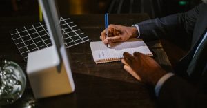 staying-focused-at-work-with-adhd - Philanthropeak Coaching - Philanthropeak Coaching Professional staying focused at work with ADHD using proven strategies